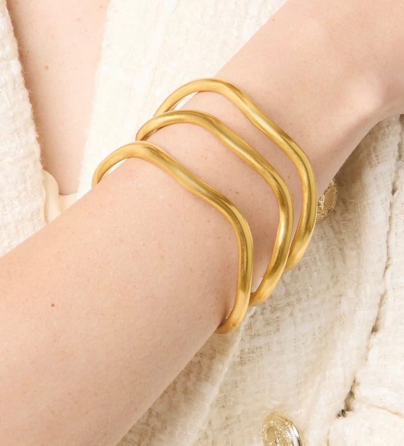 Julie Vos Wave Bangle Gold