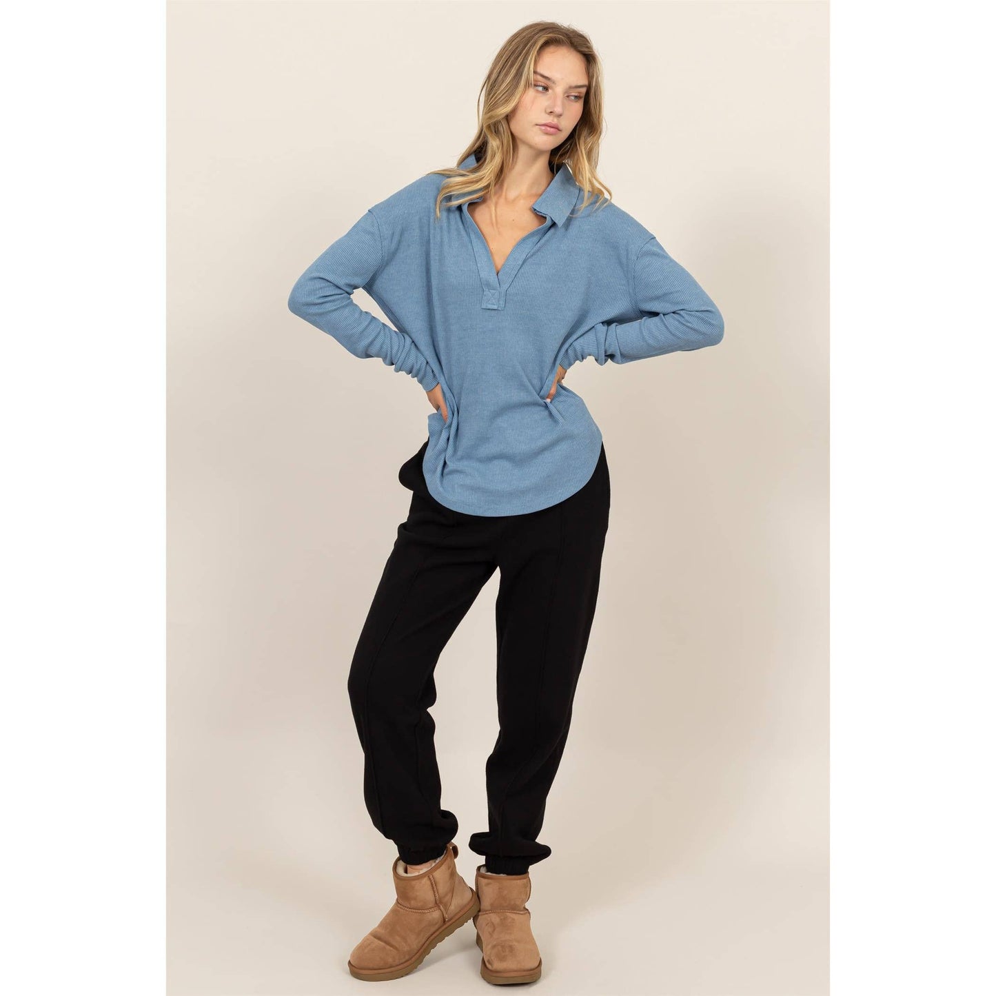 Farah ribbed v-neck collar top in blue