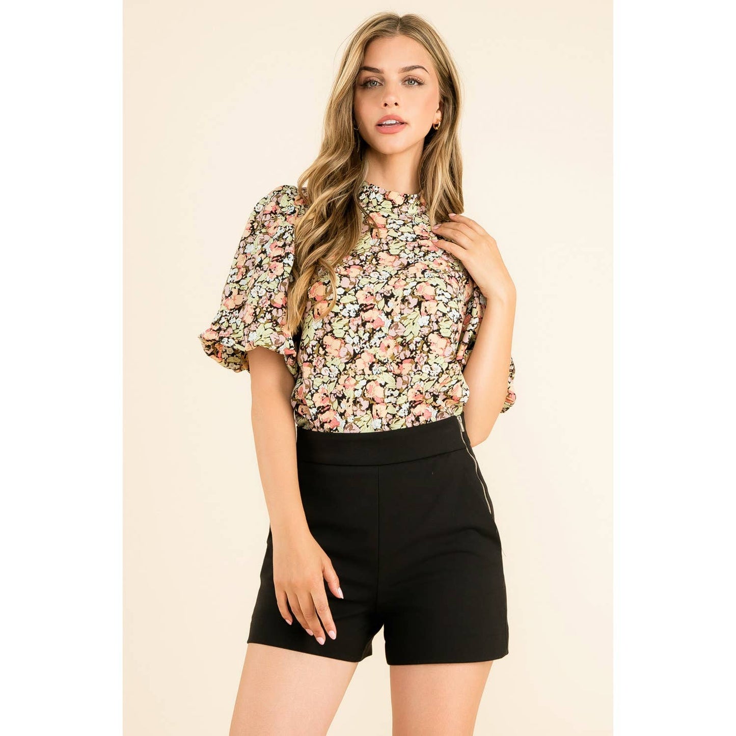 THML - Floral Print Puff Sleeve Top: BLACK