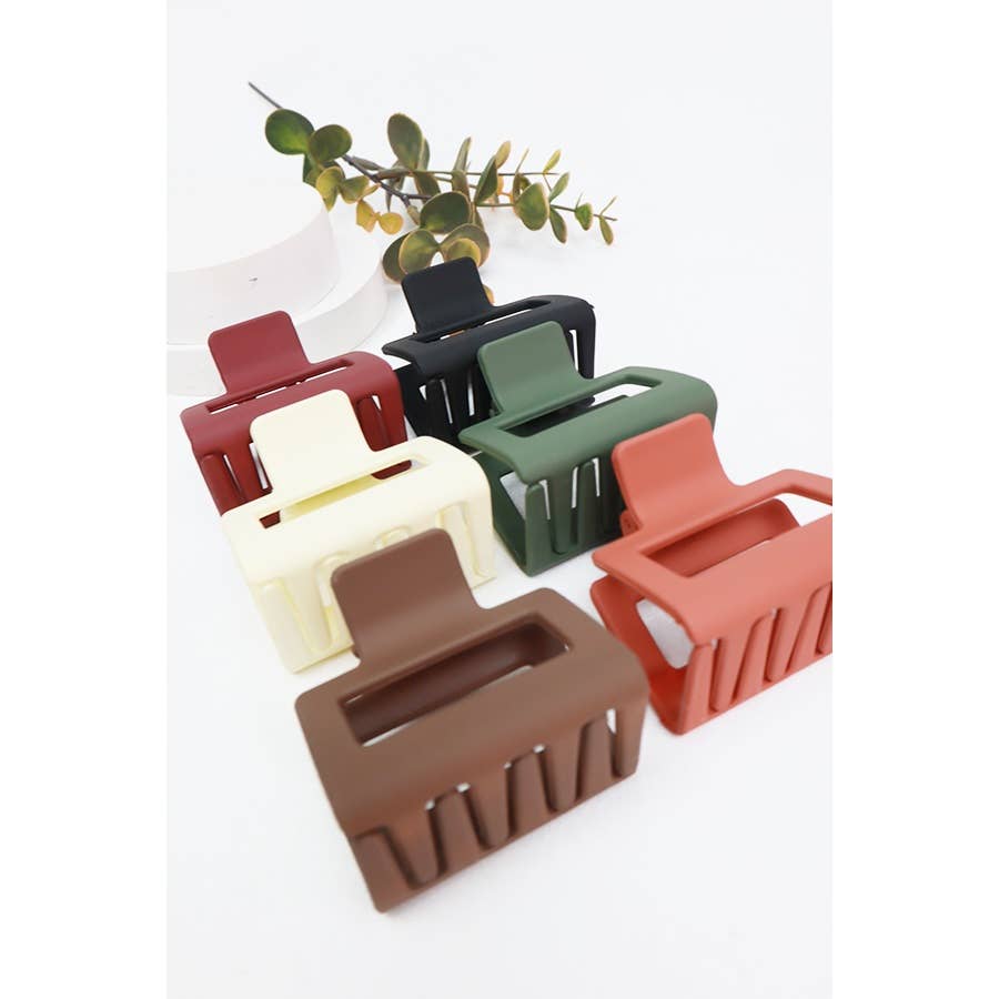 Love and Repeat - Matt Small Cut Out Rectangle Hair Claw: MIX COLOR / ONE