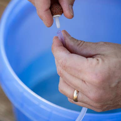 2 Speed Bait Aerator