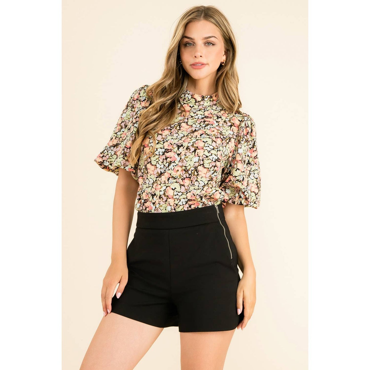 THML - Floral Print Puff Sleeve Top: BLACK