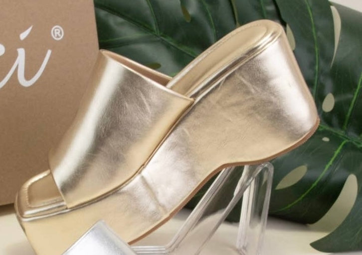 PLATFORM WEDGE HEEL SLIP-ON SANDAL: Gold Only