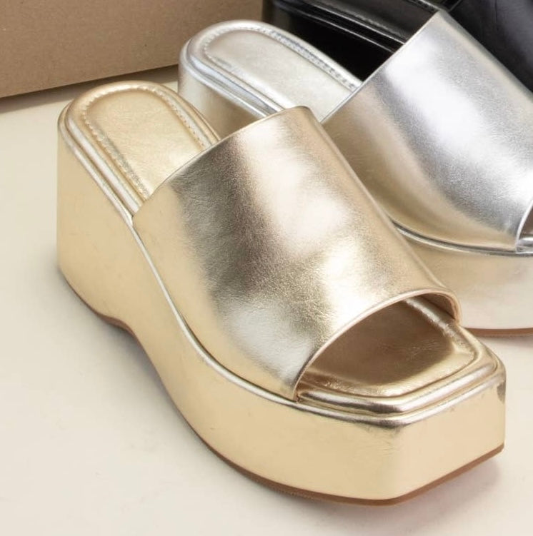 PLATFORM WEDGE HEEL SLIP-ON SANDAL: Gold Only