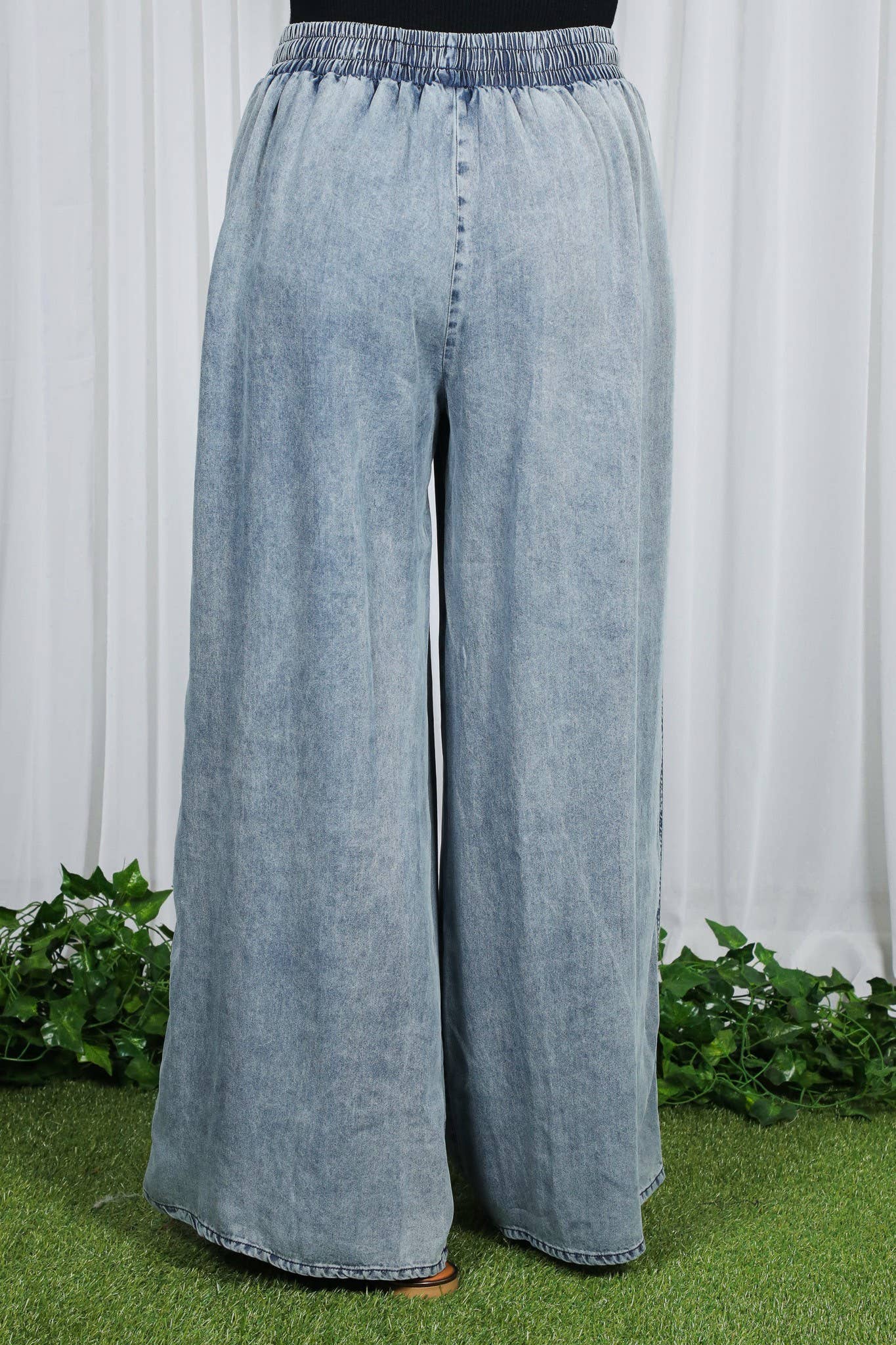 Carlee wide leg Chambray Pants