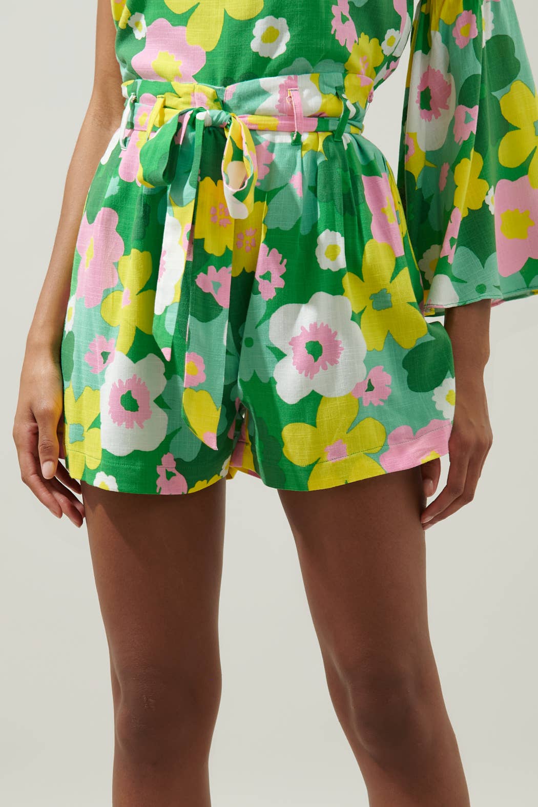 Wrenly Floral High Waisted Shorts: GREEN-YELLOW-MULTI