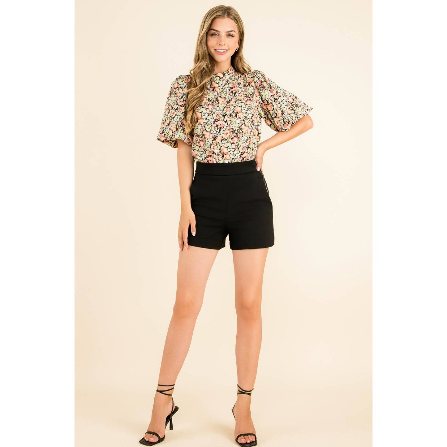 THML - Floral Print Puff Sleeve Top: BLACK