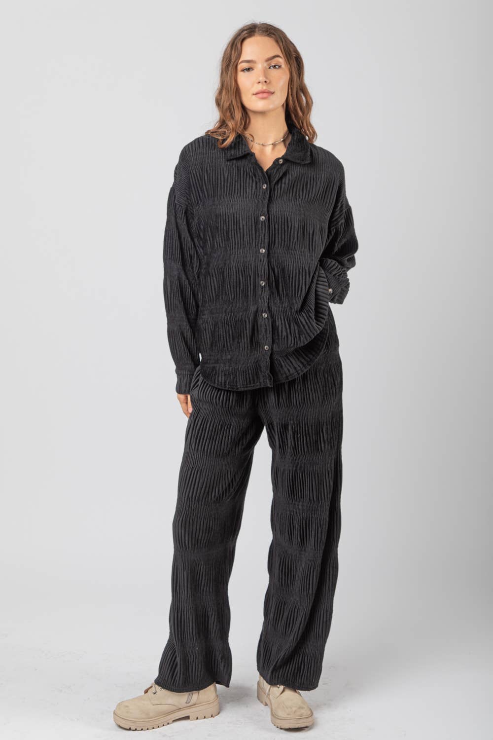 Crinkled Soft Velvet Comfy Straight Pants: Black