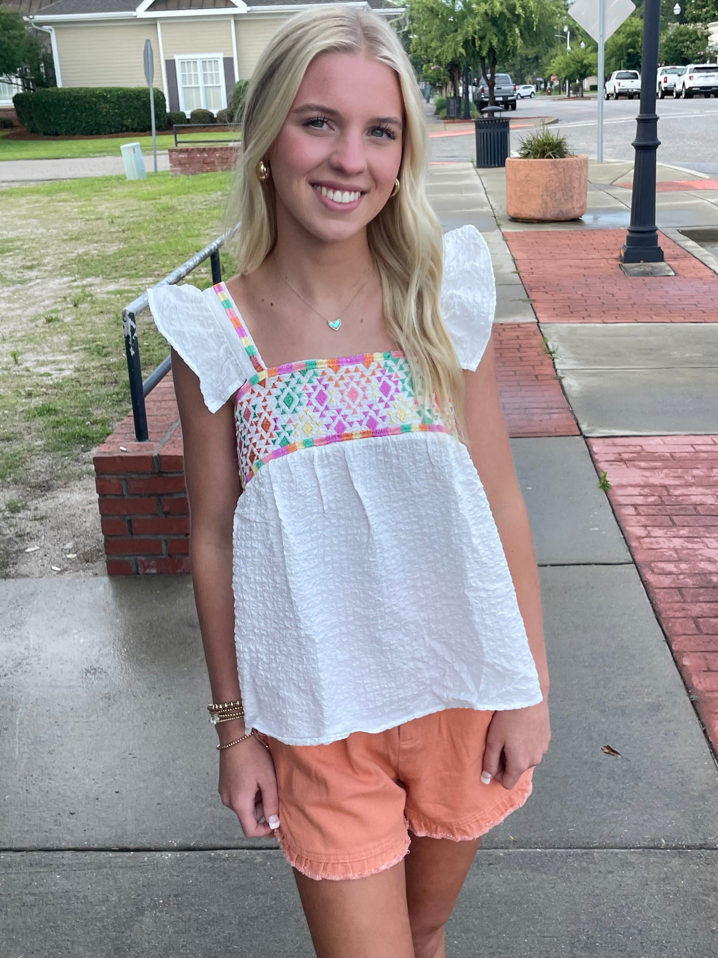 Coral ruffled high waist shorts